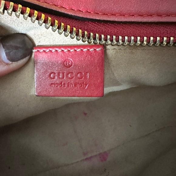 Gucci Mini GG Marmont Crossbody Bag - Picture 13 of 16